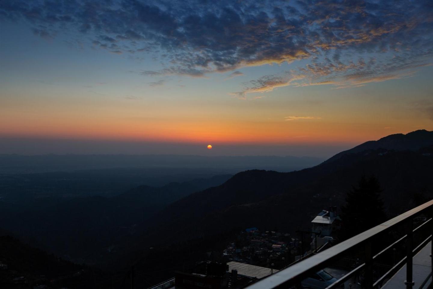 Hotel Park Royale Inn Mussoorie Ngoại thất bức ảnh